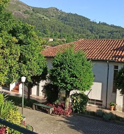 Pensao Continental Machado Hotel Caldelas Kültér fotó